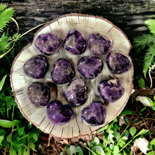 Cargar imagen en el visor de la galería, Puffy Amethyst heart