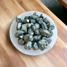 Cargar imagen en el visor de la galería, Rough Pyrite