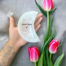 Cargar imagen en el visor de la galería, Selenite bowls