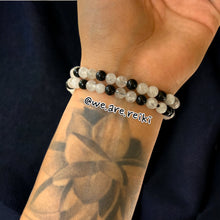 Cargar imagen en el visor de la galería, Tourmaline in Quartz Bracelet
