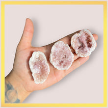 Cargar imagen en el visor de la galería, Druzy Pink Amethyst