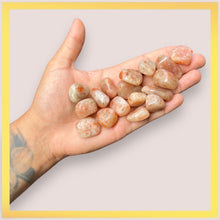 Cargar imagen en el visor de la galería, Tumbled Small Sunstone