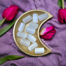 Cargar imagen en el visor de la galería, Small Selenite Cylinder