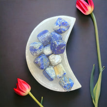 Cargar imagen en el visor de la galería, Medium Lapislázuli polished