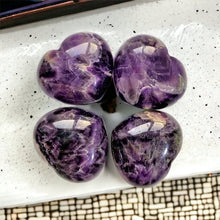 Cargar imagen en el visor de la galería, Puffy Amethyst heart