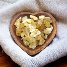 Cargar imagen en el visor de la galería, Citrine pocket stone