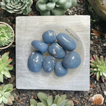 Cargar imagen en el visor de la galería, Tumbled Angelite