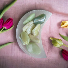 Cargar imagen en el visor de la galería, Green Jade Polished