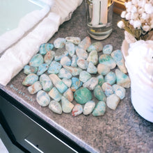 Cargar imagen en el visor de la galería, Small tumbled Larimar