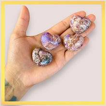 Cargar imagen en el visor de la galería, Charoite puffy hearts