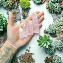 Cargar imagen en el visor de la galería, Rose Quartz Obelisk