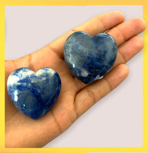 Cargar imagen en el visor de la galería, Puffy Sodalite Heart