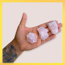 Cargar imagen en el visor de la galería, Medium Rough Rose Quartz Stone