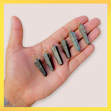 Cargar imagen en el visor de la galería, Pyrite Double Point Pendant