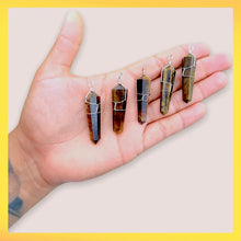 Cargar imagen en el visor de la galería, Tigereye Double Point Pendant