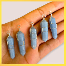 Cargar imagen en el visor de la galería, Angelite Double Point Pendant