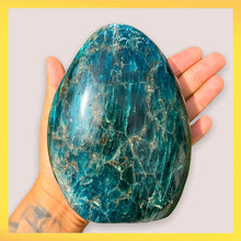 Cargar imagen en el visor de la galería, Blue Apatite Freeform base