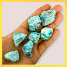 Cargar imagen en el visor de la galería, Premium polished Larimar