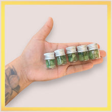 Load image into Gallery viewer, Green Quartz Tiny Jars
