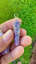 Load and play video in Gallery viewer, Lepidolite Double Point Pendant
