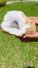 Load and play video in Gallery viewer, XLarge Crystal Quartz geode
